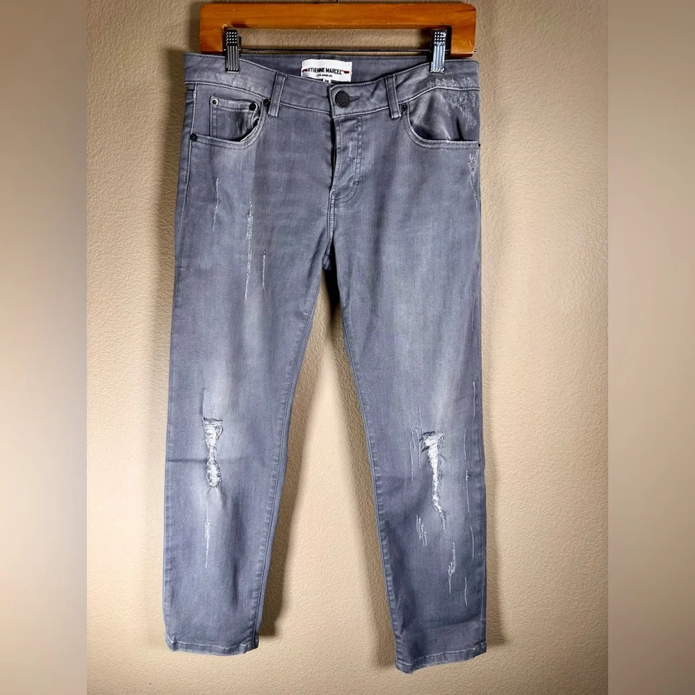 Etienne Marcel Women’s Distressed Gray Crop Jeans - Picture 2 of 10